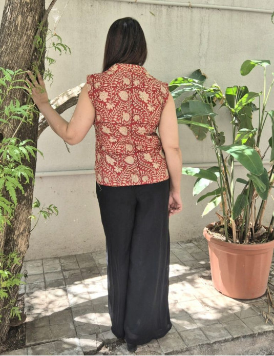 Dabu Print Crop Top Red Flowers