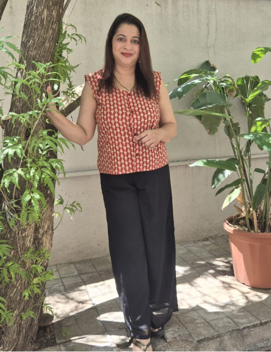 Dabu Print Crop Top Red Small Flowers