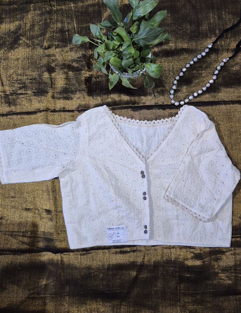 Off White Hakoba Non-Padded Round