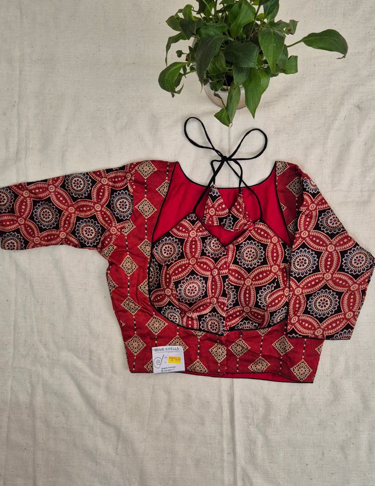 Mashru silk Masaba-Padded Geometrical Print Red 