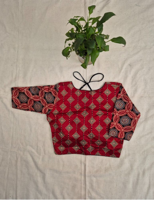 Mashru silk Masaba-Padded Geometrical Print Red 