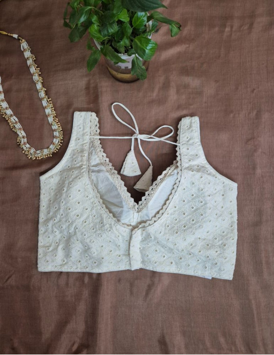 Off White Hakoba Sleeveless Padded